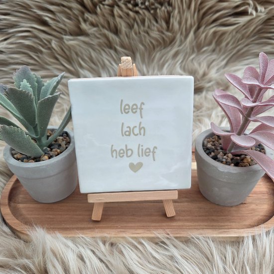 CreaCraft - Robuust Wenstegeltje – leef lach heb lief - Handmade – Hip trendy tegeltje – Tegeltje met Spreuk – Housewarmingcadeau of zomaar – Keramiek – 10x10 cm – Wanddecoratie –Sfeervol en Persoonlijk - Vriend(in) – Trendy nu – Origineel cadeau