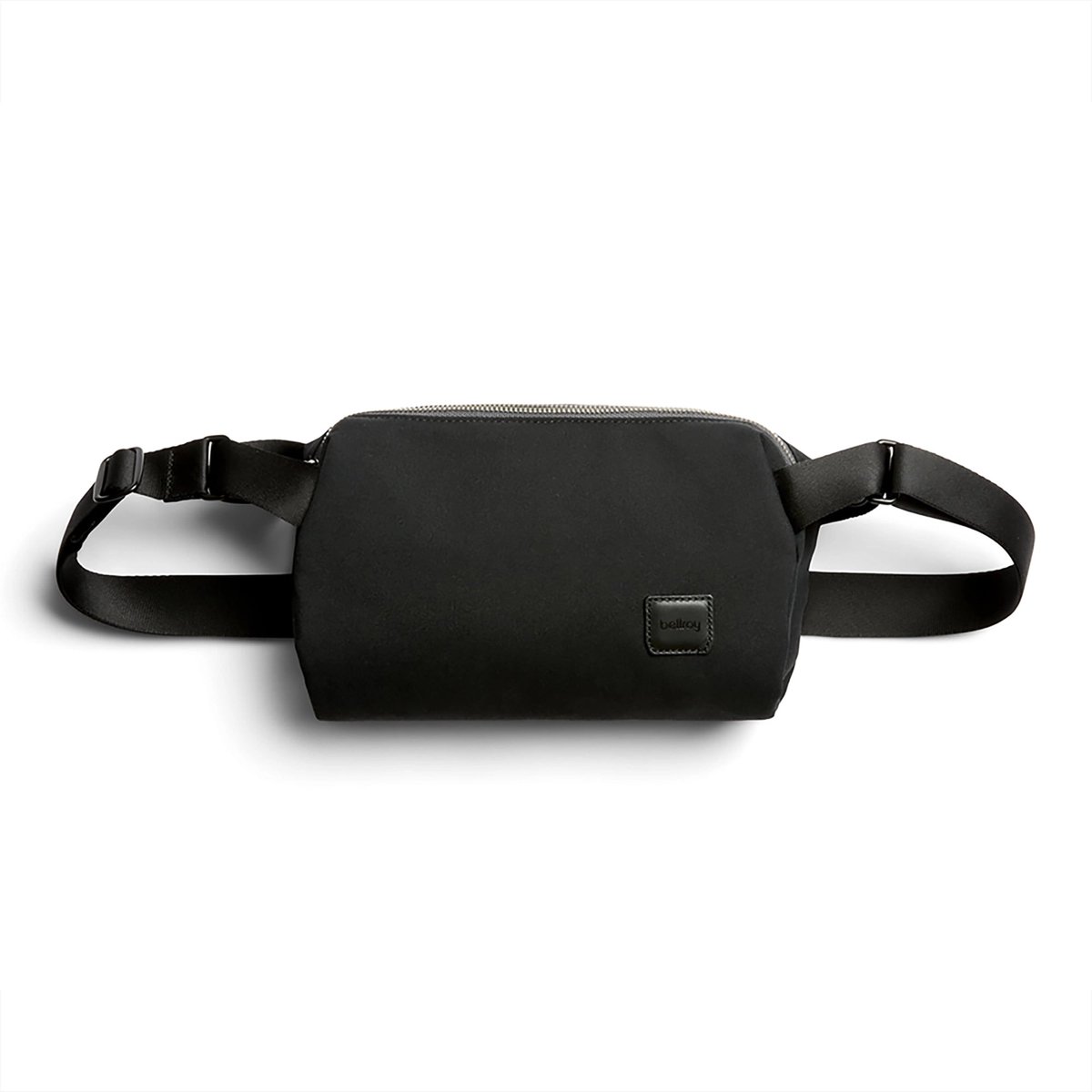 Bellroy Classic Sling 3L – Uitbreidbare Opslagmogelijkheden – Tweewegritssluiting voor Gemak – Gemaakt van 60% Gerecycled Polyester - Zwart
