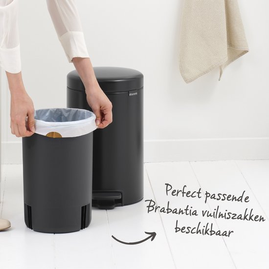 Brabantia NewIcon Prullenbak - 20 liter - Brilliant Steel - met Metalen