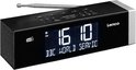 Zwarte Lenco wekkerradio met DAB+ logo, tijd '16:10', zender 'BBC WORLD SERVICE', zilverkleurige rand en zijkant luidspreker.