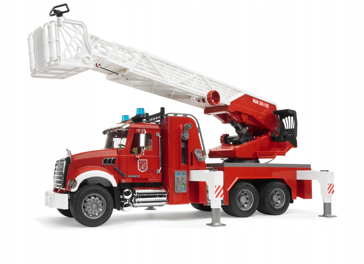 Bruder Mack Granite brandweerauto ladder en waterpomp — afbeelding 2