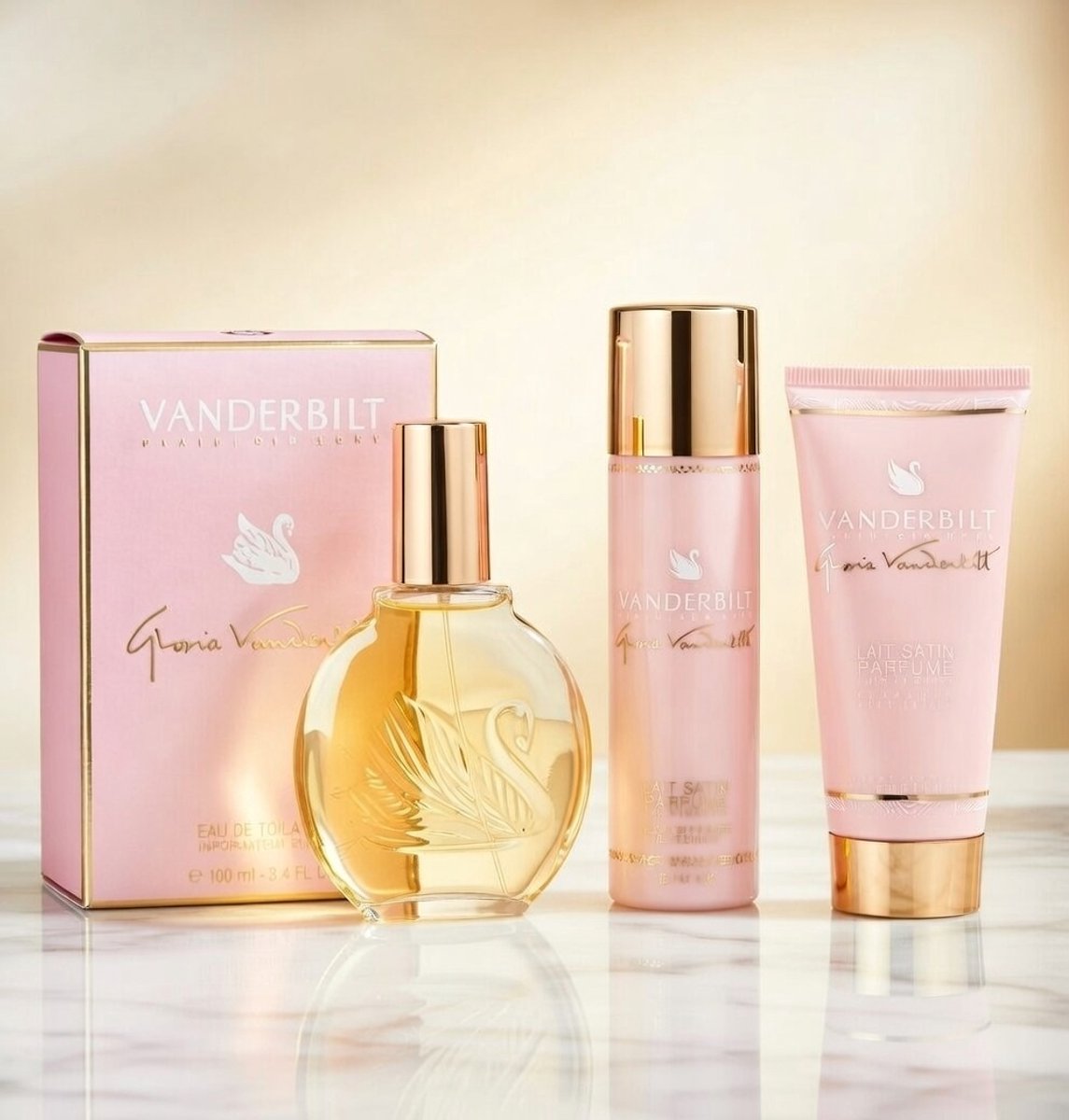 Gloria vanderbilt set: Eau de toilette 100ml- Deodorant 150ml en Bodylotion 100ml in een toilettasje
