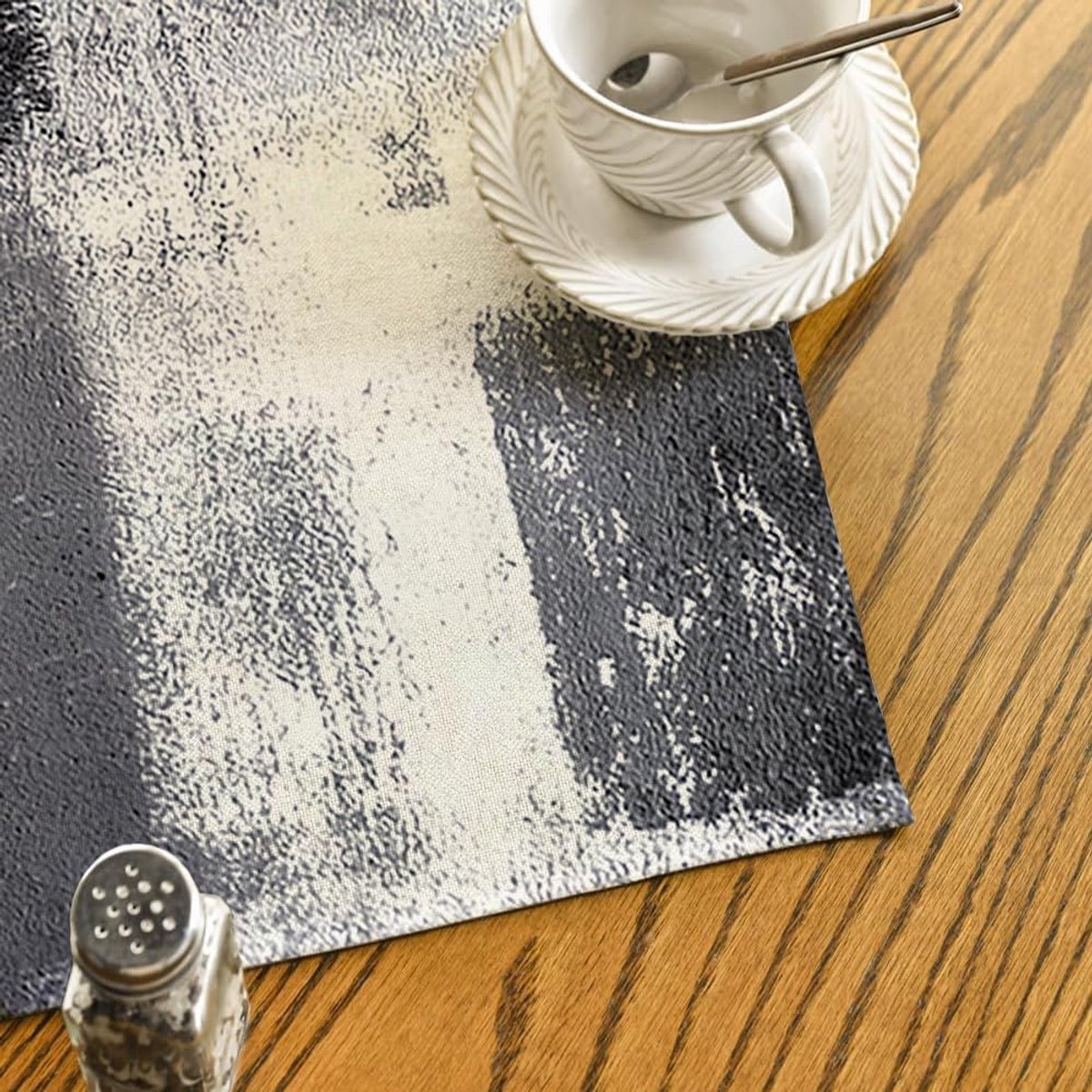 Waterafstotend Tafelkleed in Linnenlook - Moderne Kunst Print - Wasbaar en Duurzaam