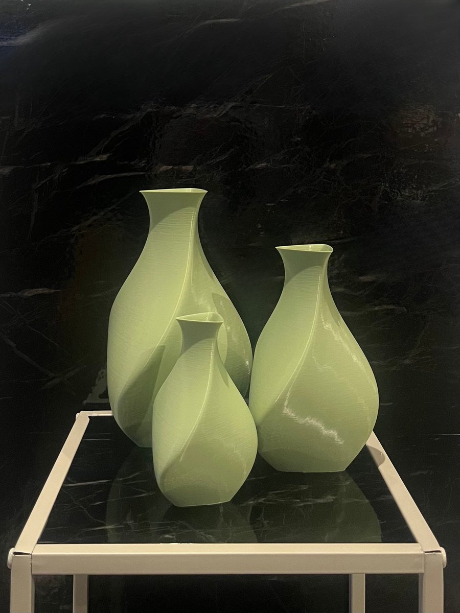 Studio Vaseo Flowa Grass – Set van 3 Vazen – 3D Geprint – Duurzaam Ontwerp