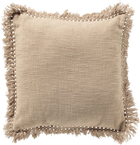 Coussin décoratif beige en coton recyclé avec franges décoratives tout autour.