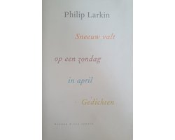 Sneeuw valt op een zondag in april