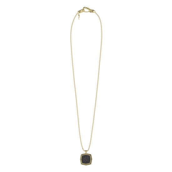 Gouden Guess ketting met een vierkante, met zwarte steentjes bezette hanger.