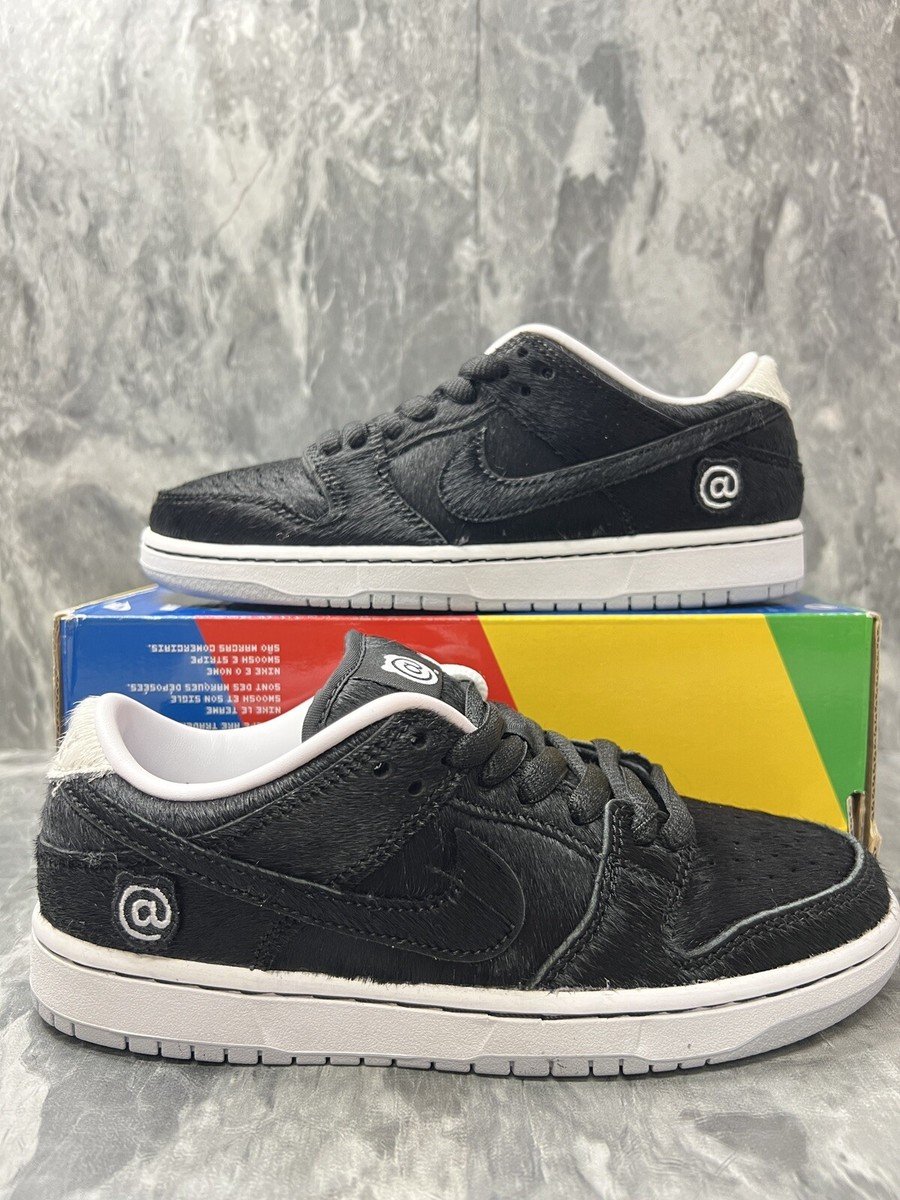 Dunk SB Low Medicom Bearbrick hair Nike