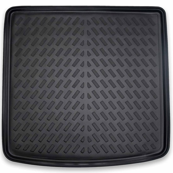 Tapis de coffre noir sur mesure avec un motif en forme de losange.