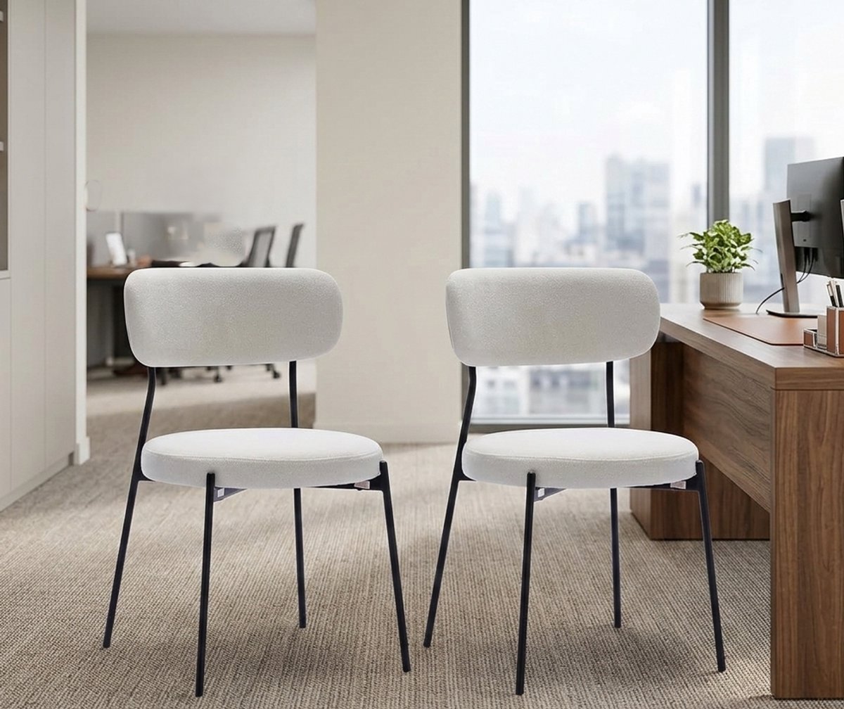 Bouclé Élise Eetkamerstoelen – Set van 2 – Luxe Bouclé Stof – Modern Mid-Century Design – Metalen Poten – Beige - Casa Serena