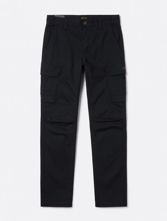 Pantalon cargo noir PME Legend avec poches à rabat sur les cuisses et poches plaquées.