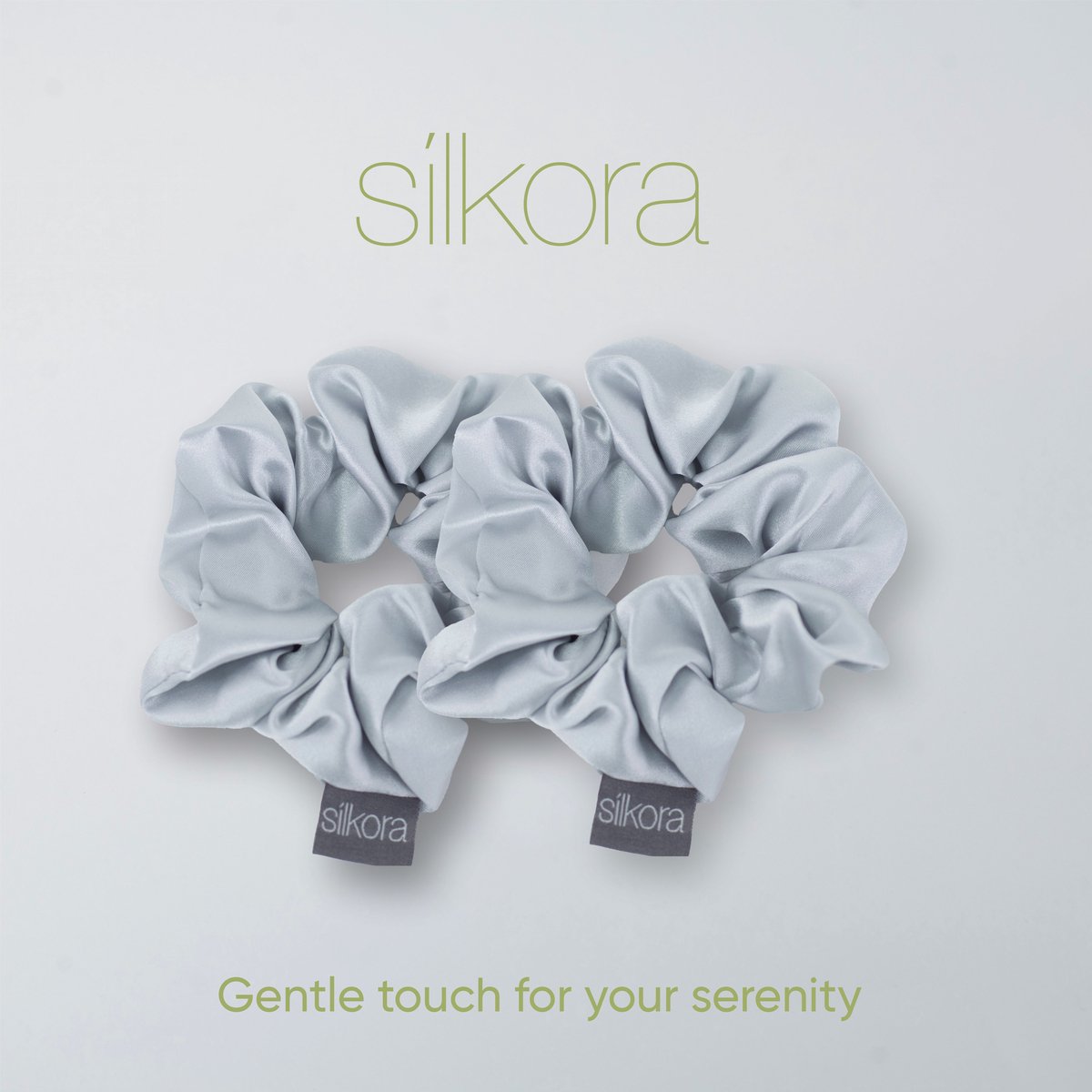 Silkora Premium Silk Scrunchies - 100% Moerbei Zijden Scrunchies - Set van 2 - Groot - Antibacterieel, Hypoallergeen, Haarvriendelijk - Zilvergrijs