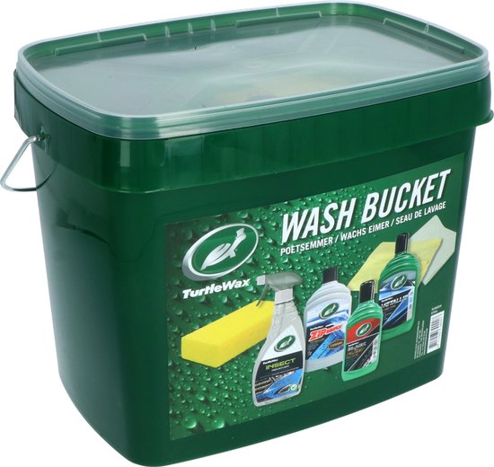 Groene Turtle Wax wasemmer met een afbeelding van de inhoud: spons, poetspistool, en flessen Insect, Zip Wax, Black in a Flash en Metallic.