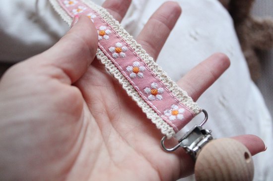 Speenkoord - katoen - Madelief - houten knop - fopspeen - accessoires baby - mommy musthaves - speenketting - baby - kraamcadeau - stof - speenkoord jongen - speenkoord meisje - speenkoord katoen van Merkloos — afbeelding 2
