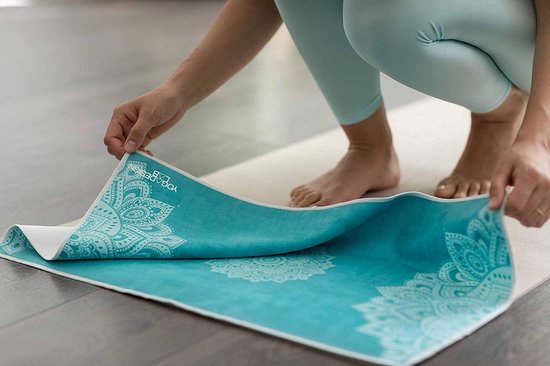 Premium Antislip Yoga Handdoek - Sneldrogend & Zacht, Eco Gedrukt, Kleurrijk - Ideaal voor Hot Yoga, Bikram, Ashtanga, Sport, Barre, Oefening, Reizen - Matendraad van premium — afbeelding 3