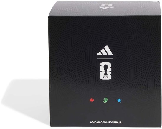 Zwarte doos met sterrenpatroon, Adidas-logo en FIFA-logo.