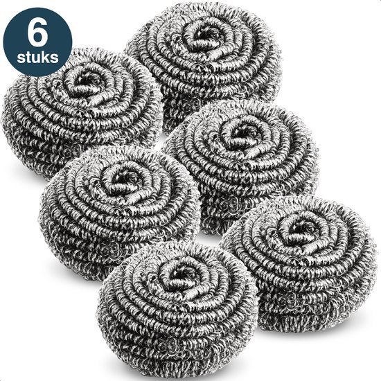 Six éponges à récurer argentées en acier inoxydable, enroulées.