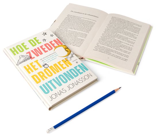Een open boek, "Hoe de Zweden het dromen uitvonden" van Jonas Jonasson, met een potlood.
