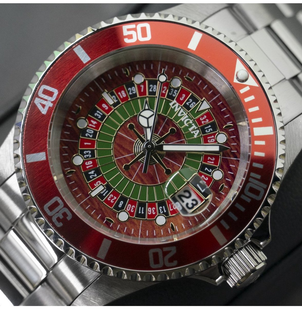 Invicta Pro Diver 50519 Heren Horloge - Waterdicht - Analoog - Quartz Uurwerk - Roestvrij Staal met groene Wijzerplaat - 40mm