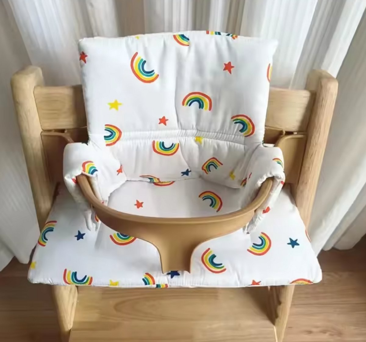 Stoelverkleiner regenboog - kussenset regenboog - stoelverkleiner voor stokke tripp trapp - kinderstoel verkleiner - stoel kussen