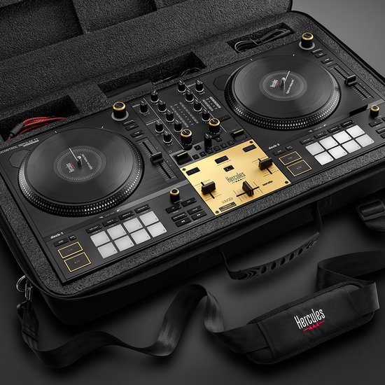 Hercules DJ-controller met gouden fader module in een zwarte draagtas. Inclusief schouderband.
