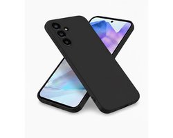 Hoesje Geschikt voor Samsung Galaxy A57 - Zwart - Casemania Liquid Siliconen Back Cover met Camera Bescherming