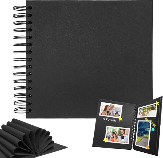 Fotoalbum - Scrapbooking Boek - 20,5 x 20,5 cm - 40 vellen - 80 pagina's - Fotoboek - Foto Album - DIY Fotoalbum - DIY Scrapbook Album - Scrapbook - Plakboek - map - kraftpapier - spiraalgebonden - voor reizen, vakanties en afstuderen - zwart