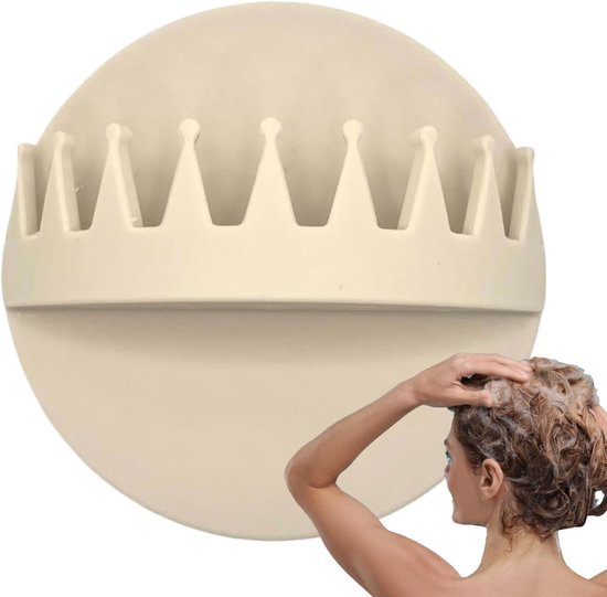 Crèmekleurige haarvanger in de vorm van een kroon, met gekartelde rand, getoond naast een vrouw die haar wast.