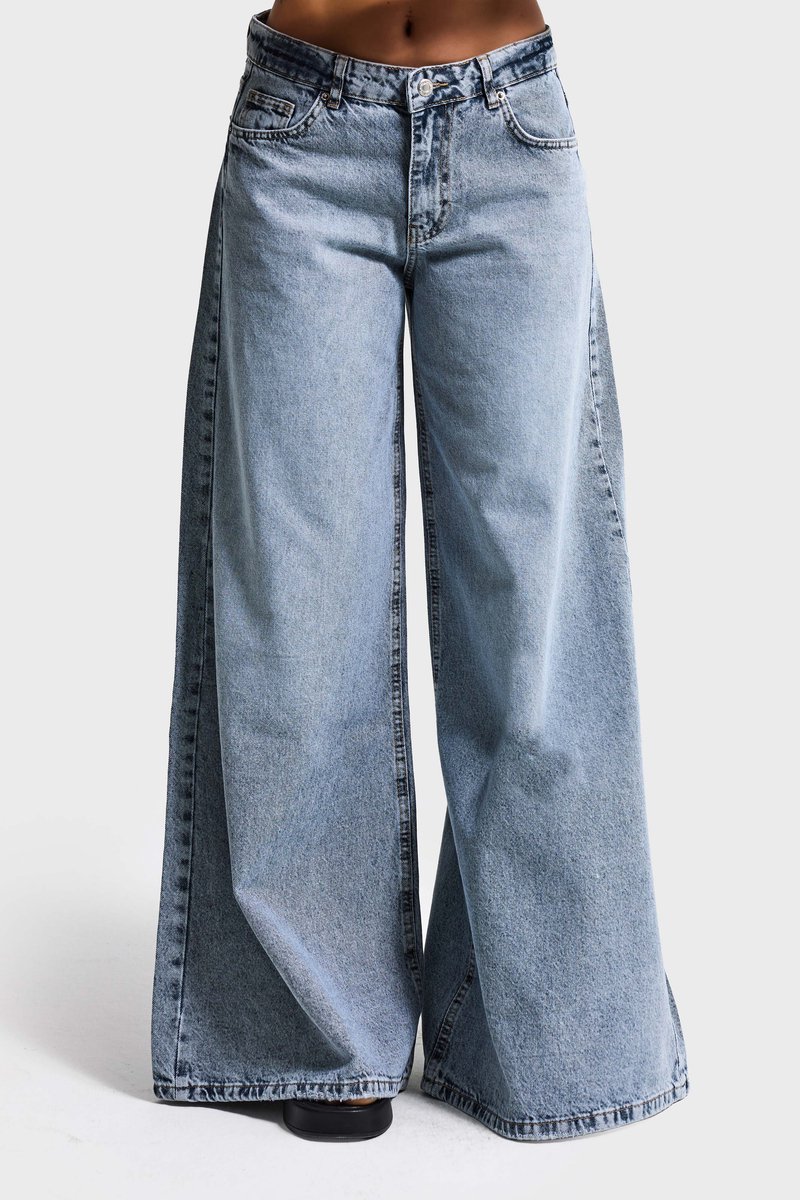 It's Basic - ELEPHANT LEG LOW RISE JEANS - AZURE