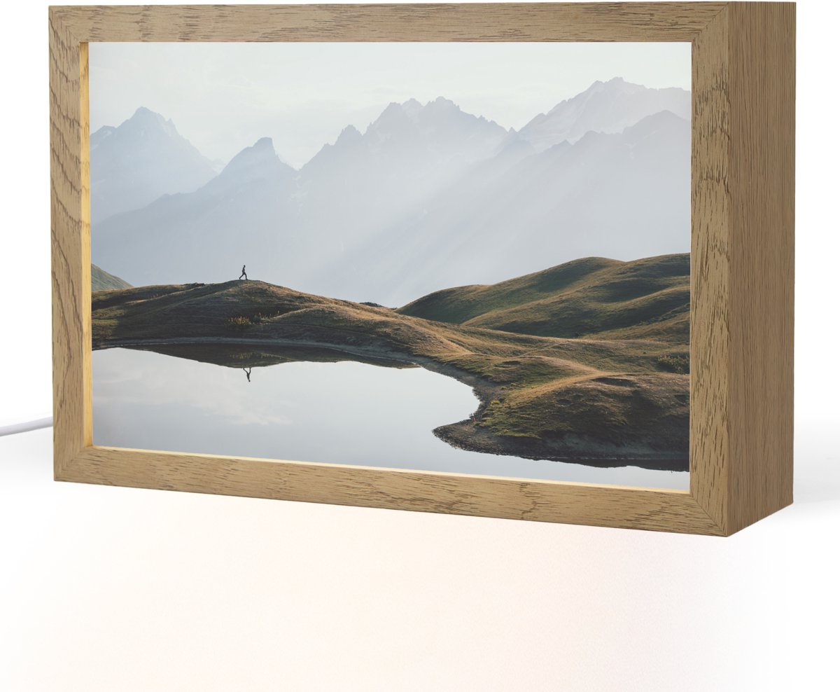 Tafellamp 30x20 cm - LED lamp - Natuur - Berg - Landschap - Meer - Decoratieve tafellampen - Dimbaar - Tafellampje slaapkamer - Woonkamer binnen