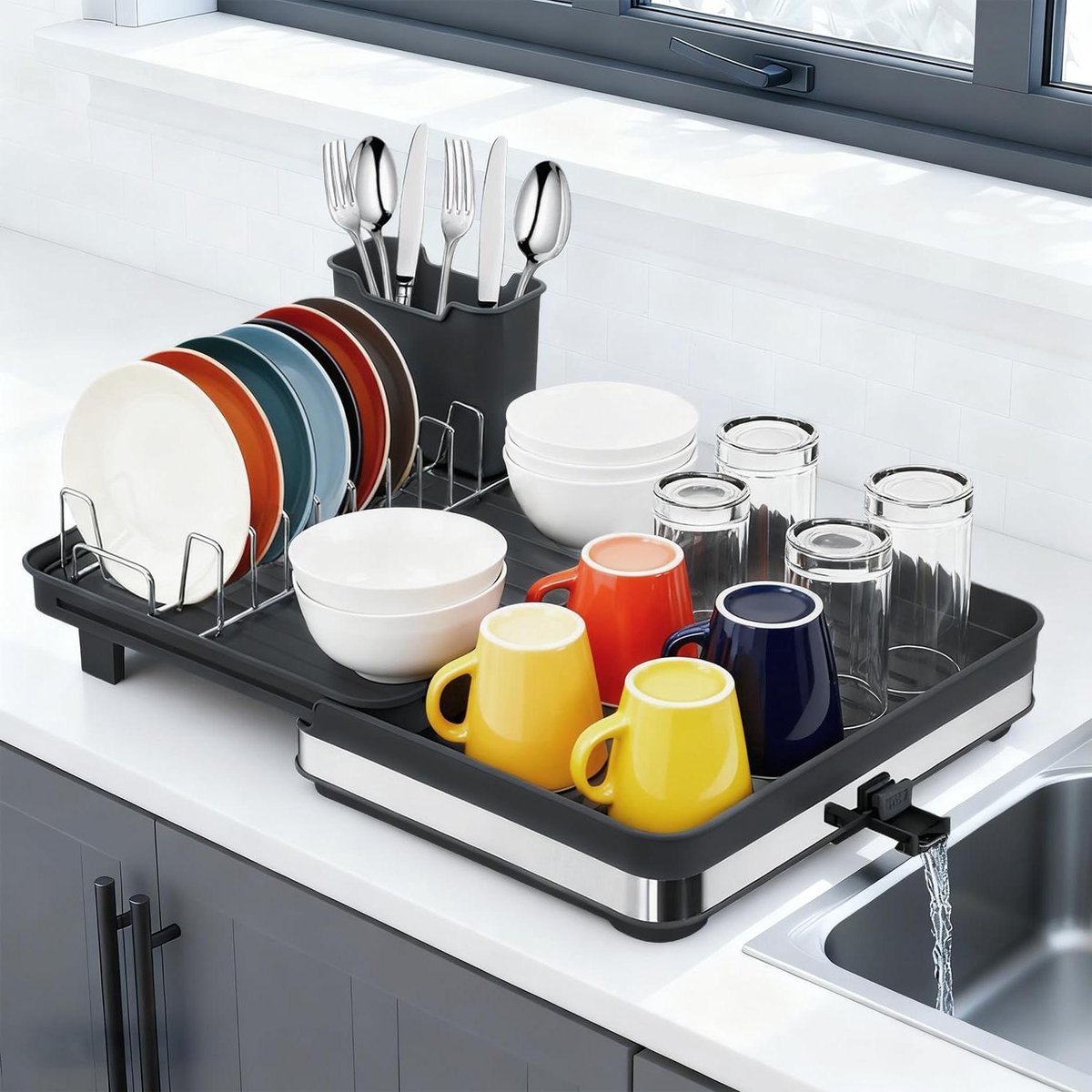 Afdruiprek uittrekbaar multifunctioneel keukenrek servies zwart met bestekhouder.