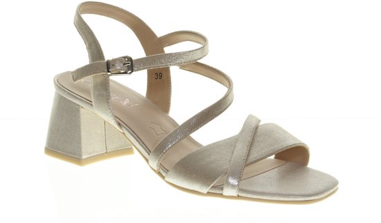 Zilverkleurige sandalen met gekruiste bandjes, gesp aan de enkelband en blokhak. Maat 39.