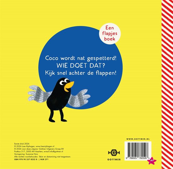 Achterkant van het Gottmer flappenboek 'Coco op het strand'. Coco de kraai staat in een geel cirkelvormig vlak. Tekst: 'Coco wordt nat gespetterd! WIE DOET DAT? Kijk snel achter de flappen!'.