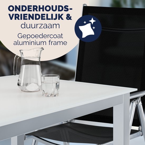 Onderhoudsvriendelijke Casaria tuinset met tafel met glazen blad en aluminium frame.