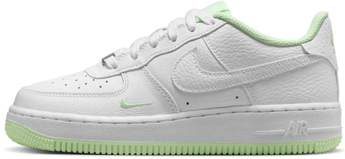 NIKE AIR FORCE 1 LV8 1 SNEAKER Groen