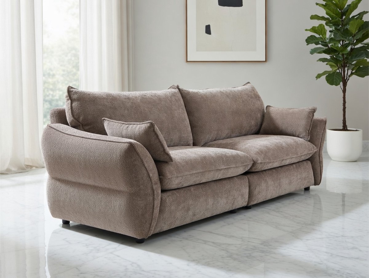 VELMORA Luxe 3-Zits Bank Taupe Chenille – Zachte Design Bank met Veren Vulling, Afneembare Kussens en Armleuningen – Moderne Comfort Bank voor Woonkamer – NoviHome