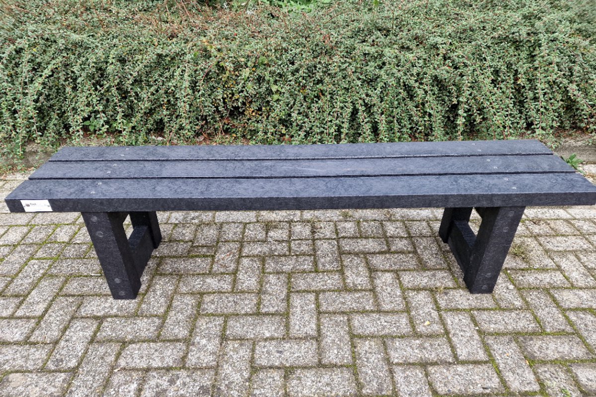 Rockwood® Zitbank Lifelong - Zwaar Kunststof (65kg) - Ural Black 1.80m inclusief montage op locatie Naturel