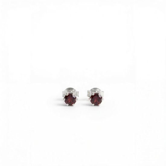 Oorknopjes Geboortesteen Januari Granaat Zilver  | cadeau dames