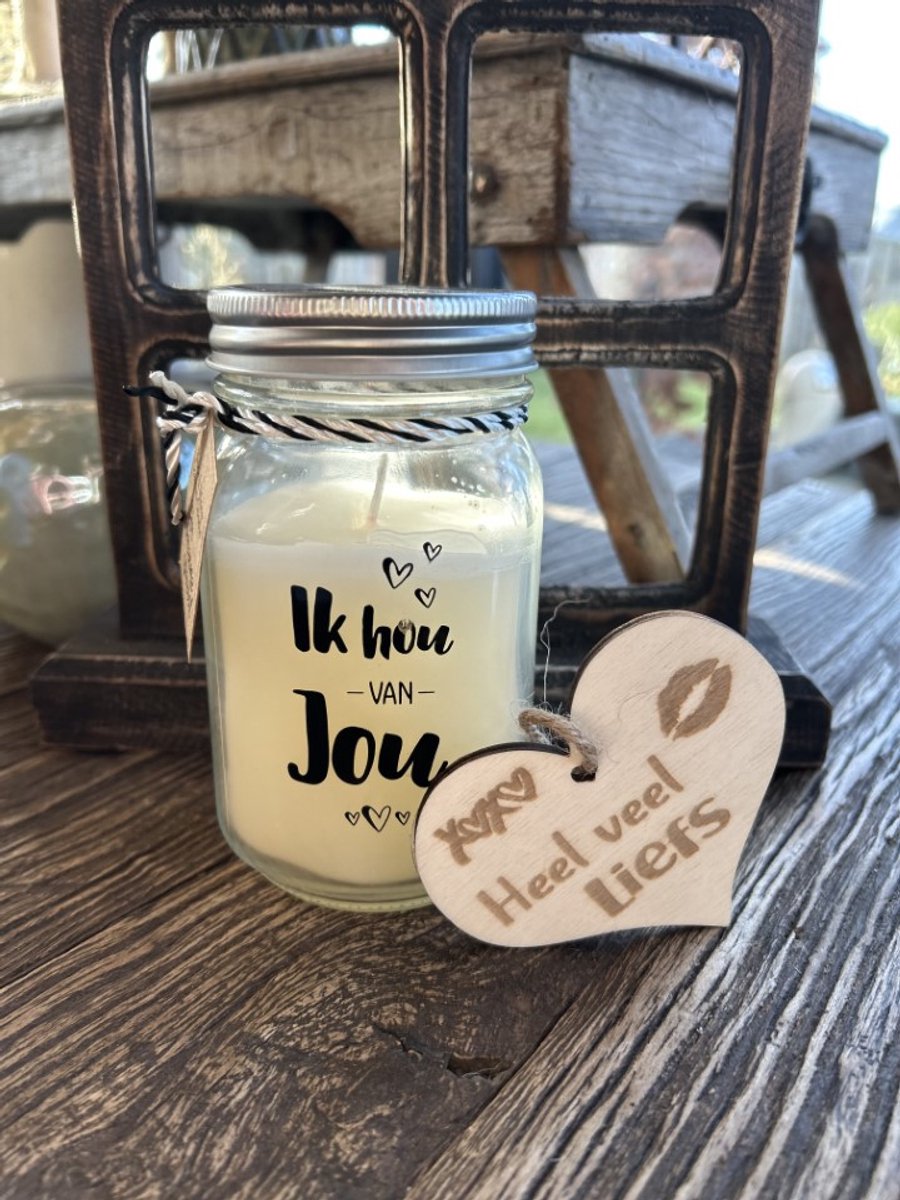 Creaties van hier Black & White scented candles Ik hou van jou met houten hartje – 13,5 cm – vanille