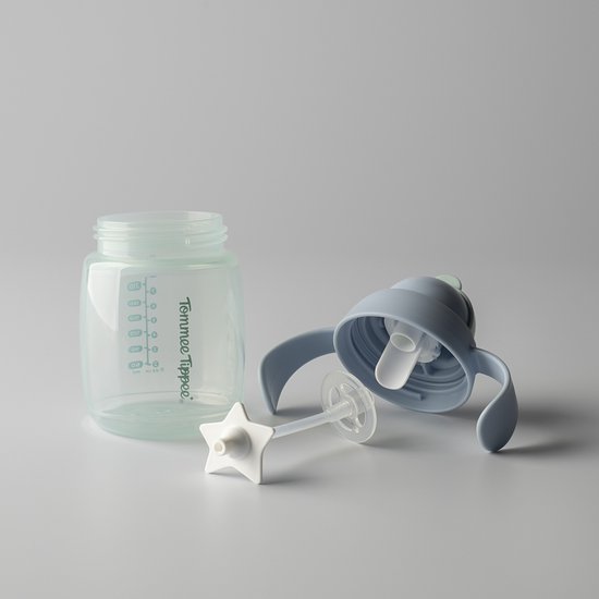 Tommee Tippee rietjesbeker - 2 stuks - 240 ml - met handgrepen en verzwaard siliconen rietje - voor peuters van 6m+ maanden - blauw en oranje van Merkloos — afbeelding 2
