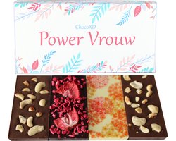 ChocoXD Power vrouw chocoladecadeau - Secretaressedag cadeau - Fairtrade Chocoalde - Brievenbuspakket - Dag van de zorg Chocolade
