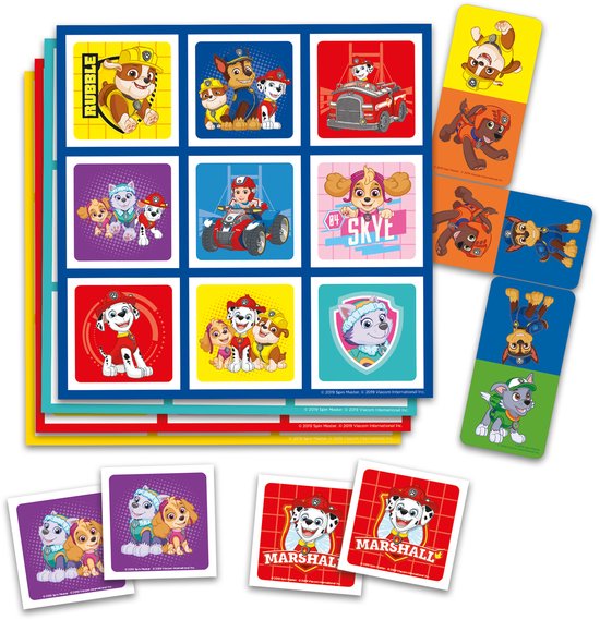 Stapel kaarten met Paw Patrol-personages, inclusief Rubble, Chase, Marshall, Skye en Everest, met spelbord met 9 vakjes.