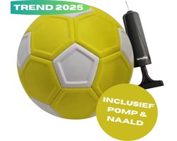 Twins2ball curve bal + POMP & NAALD - curveball - curve bal maat 5 - geel - voetbal - kickerball - curve ball voetbal