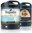 Twee bierfusten: een met Hoegaarden Wit Blanche en een met Leffe 9° Blond.