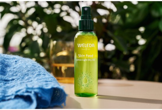 WELEDA Skin Food - Ultra-Light Dry Oil - Hydrateert De Huid & Trekt Snel in - Voor Lichaam En Gezicht - Hydrateert Direct - 100% Natuurlijke Ingrediënten - 100ml
