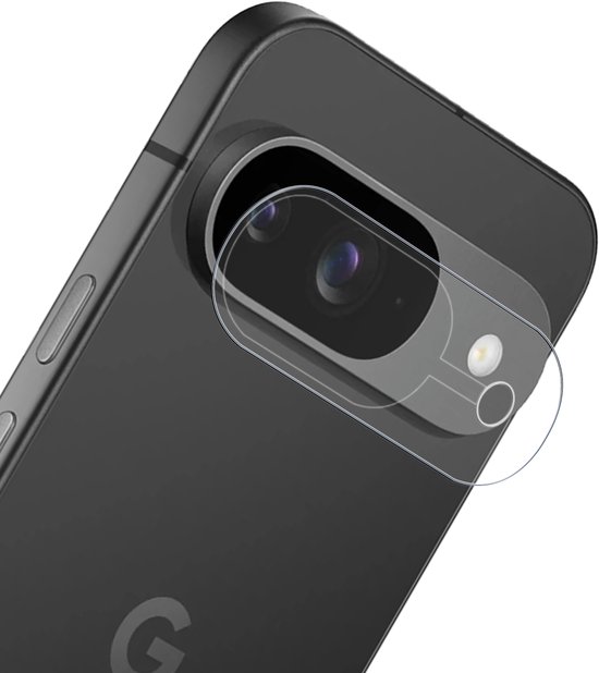 Gedetailleerde close-up van een cameraprotector op de achterkant van een zwarte telefoon.