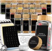 Soothe 24 Glazen Kruidenpotjes Vierkant met Bamboe Deksel – 2 Soorten Strooideksels – Kruidenstrooier – Spice Jars – Complete Set incl Kruiden Stickers, Krijtstift en Accessoires – 120ml