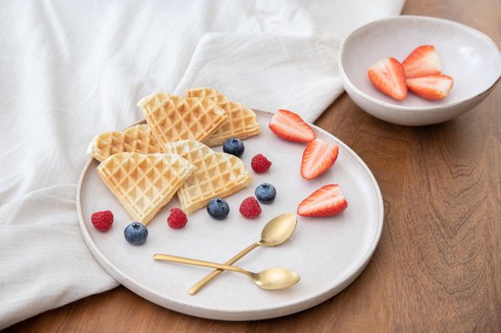FRITEL Wafelijzer - A204 - Wafelmaker PFAS vrij - Wafelmachine voor Hartjeswafels - Hartjeswafelijzer - 5 Hartjeswafels - Wafelbakijzer met Vaste Bakplaten - Zilver - 1200W van Fritel — afbeelding 5
