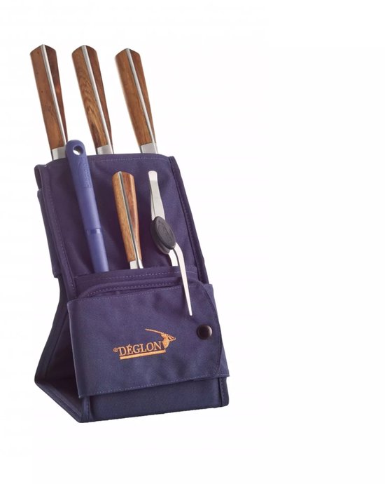 Porte-couteaux en tissu bleu foncé avec manches en bois, une spatule bleue et une pince.
