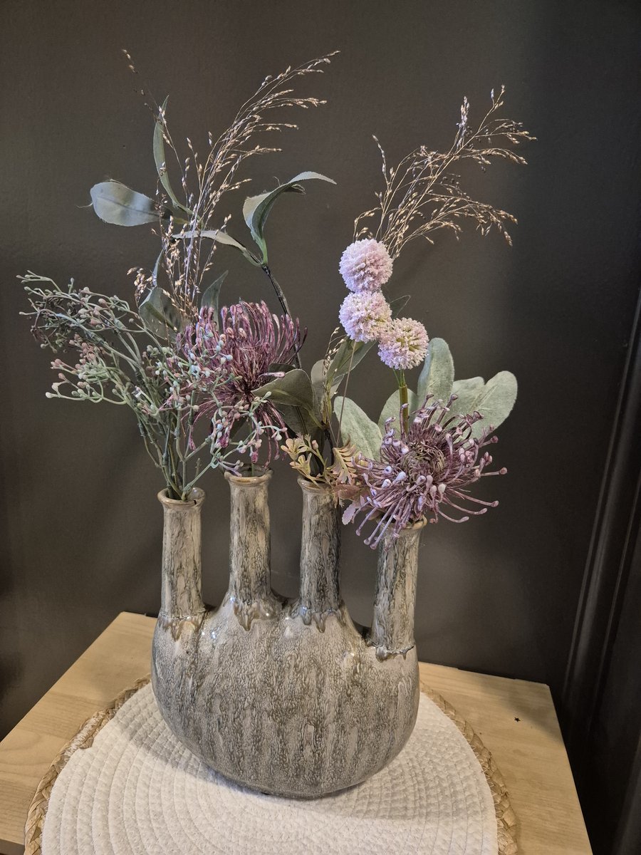 Daan-Kromhout Inga Jahra green vase-vaas-daan kromhout-groen